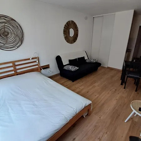 T1 - Centre Apartment *